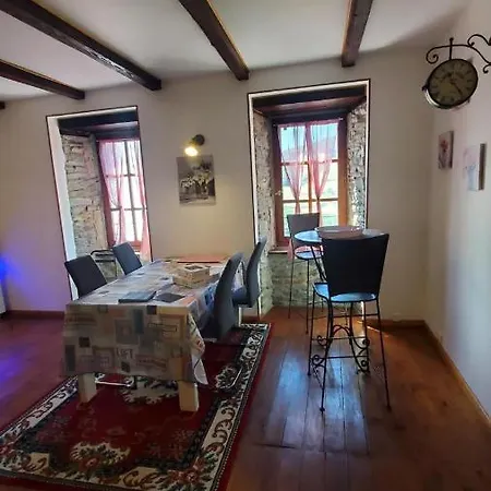 Holiday home La Camisse *