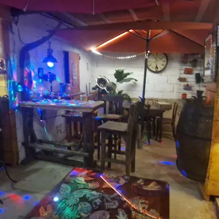 La Camisse